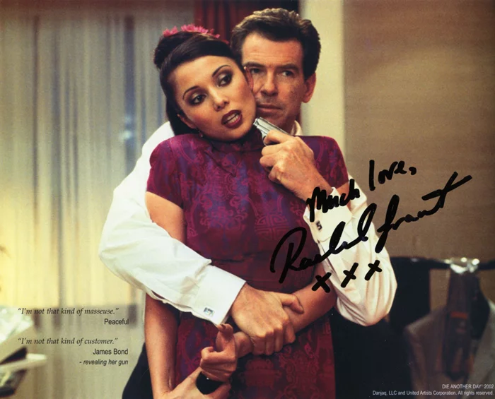 Rachel Grant autograph
