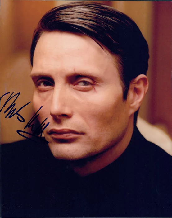 Mads Mikkelsen autograph