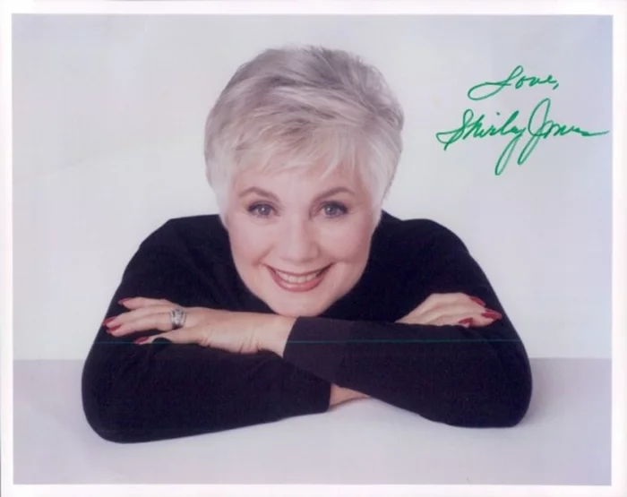 Shirley Jones autograph