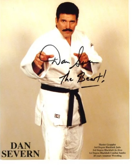 Dan Severn autograph