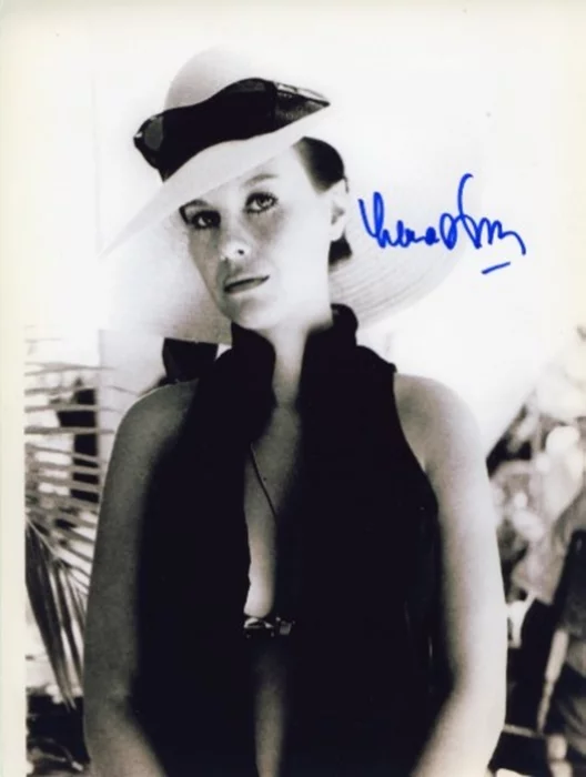 Lana Wood autograph