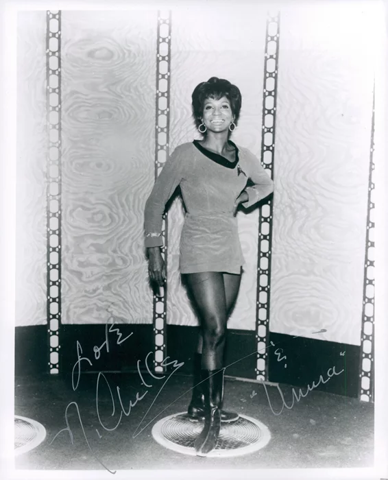 Nichelle Nichols autograph