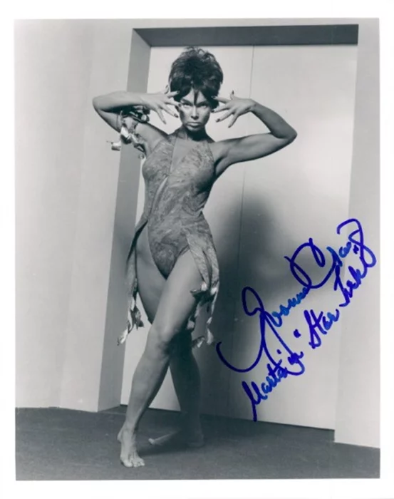 Yvonne Craig autograph
