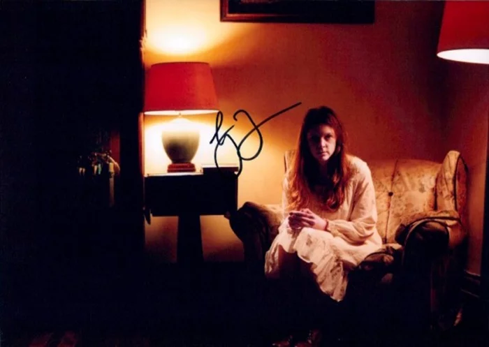 Ashley Bell autograph