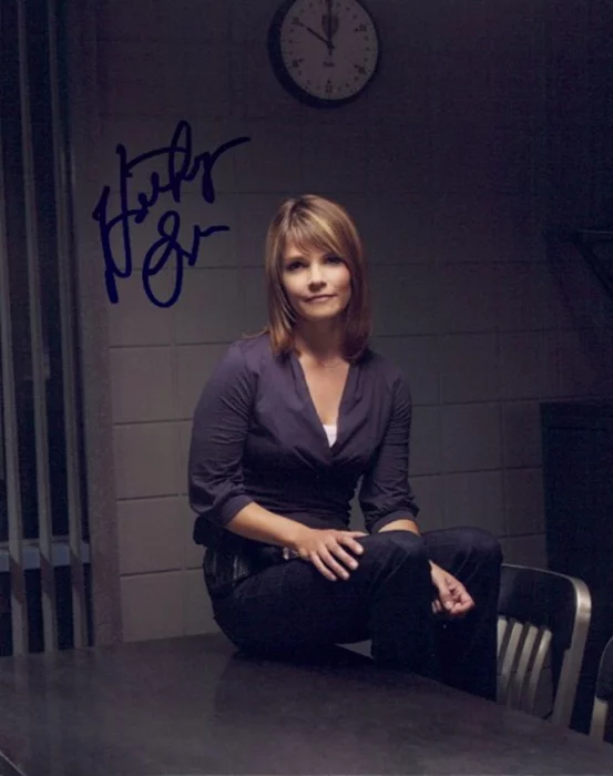 Kathryn Erbe autograph