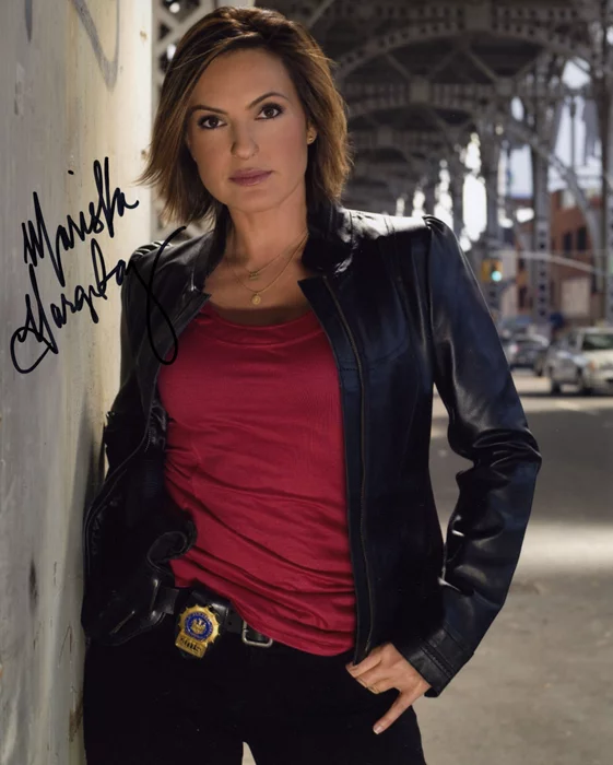 Mariska Hargitay autograph