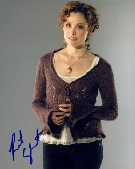 Reiko Aylesworth autograph