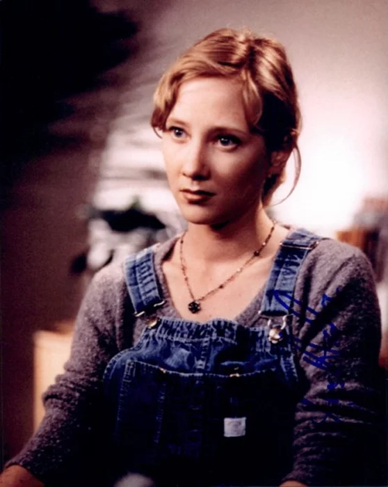 Anne Heche autograph