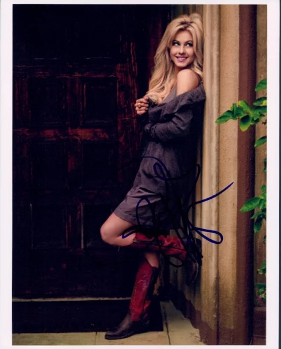 Julianne Hough autograph