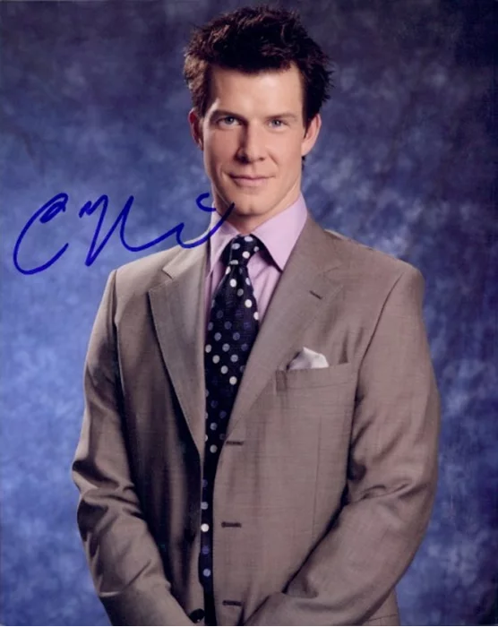 Eric Mabius autograph