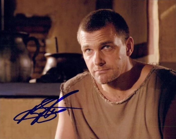 Ray Stevenson autograph