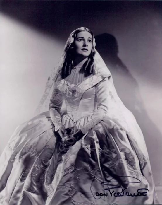 Joan Fontaine autograph