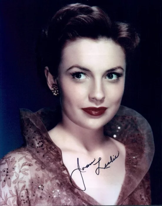 Joan Leslie autograph