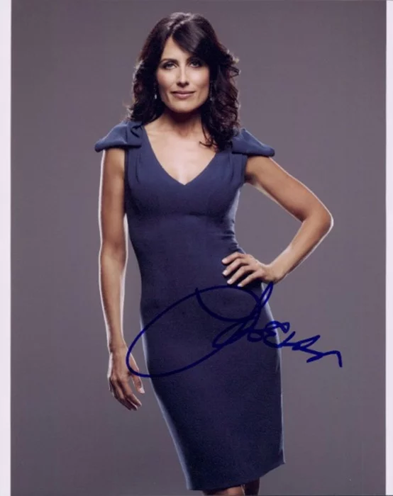 Lisa Edelstein autograph