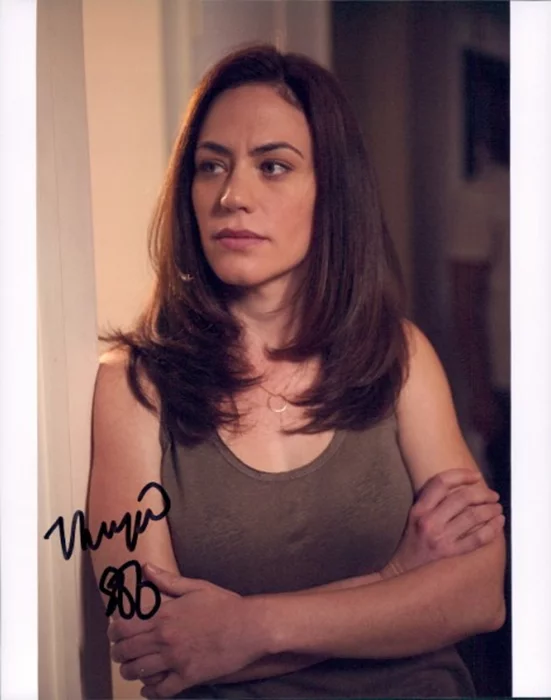Maggie Siff autograph