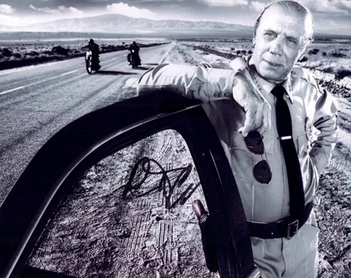 Dayton Callie autograph