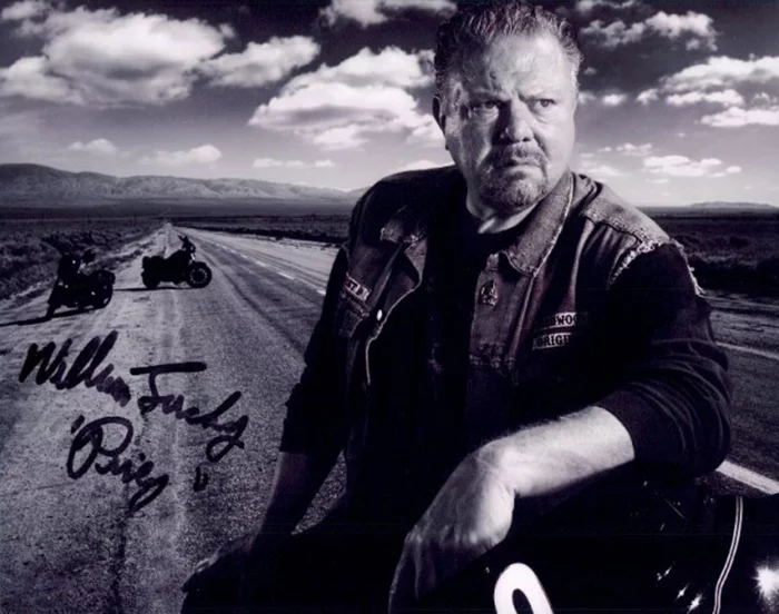 William Lucking autograph