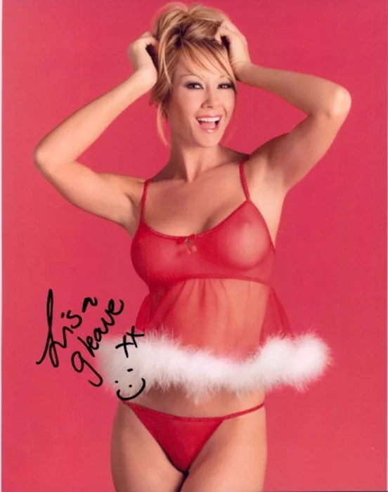 Lisa Gleave autograph