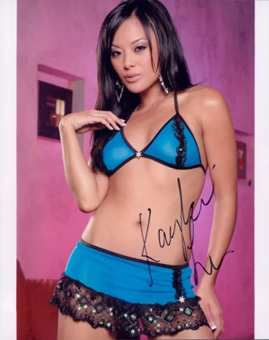 Kaylani Lei autograph