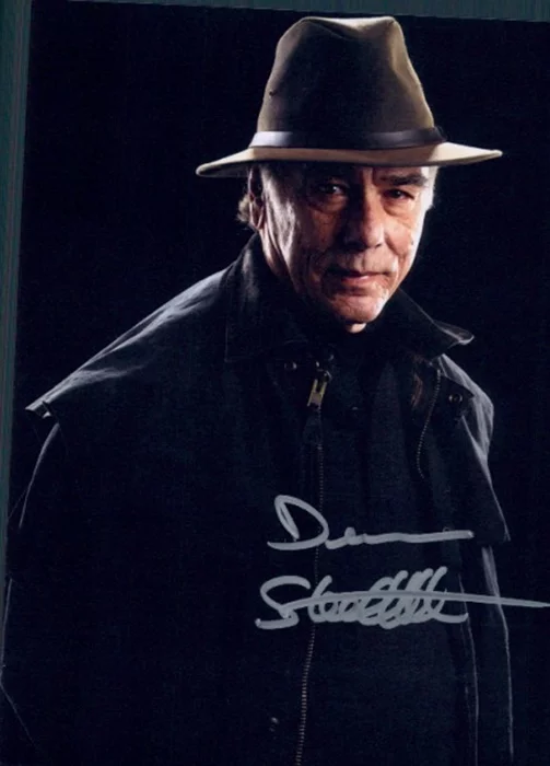 Dean Stockwell autograph