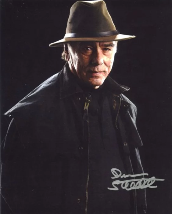 Dean Stockwell autograph