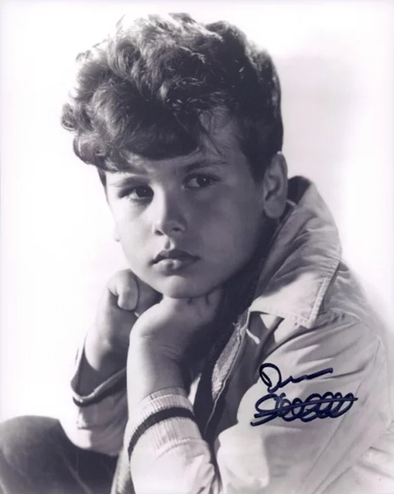 Dean Stockwell autograph