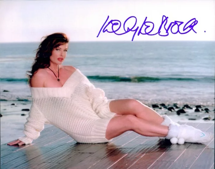 Kelly LeBrock autograph