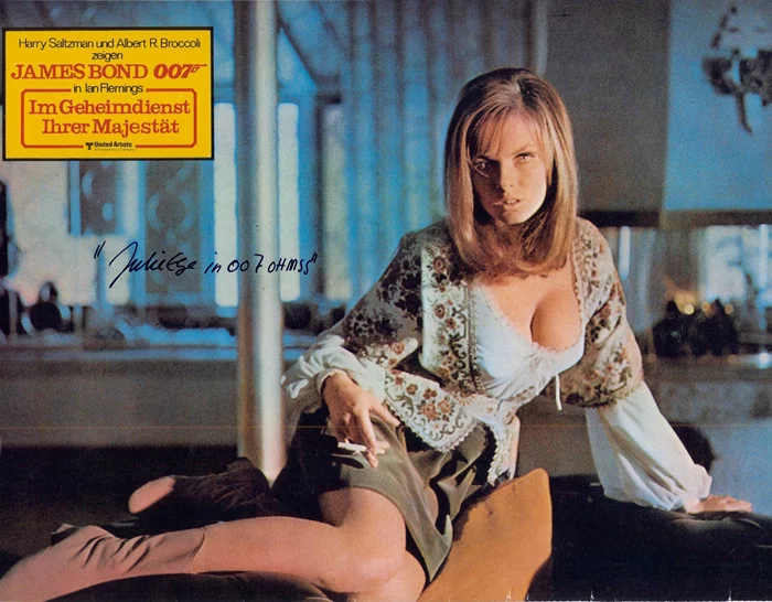 Julie Ege autograph