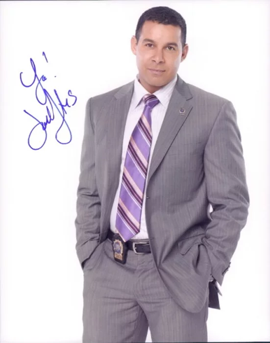 Jon Huertas autograph