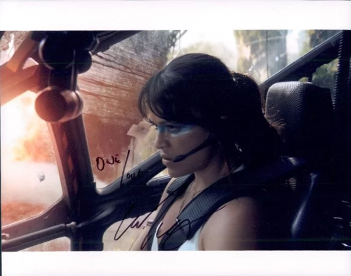 Michelle Rodriguez autograph