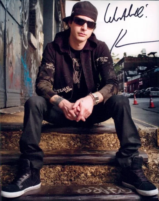 Kevin Rudolf autograph