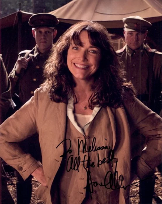 Karen Allen autograph