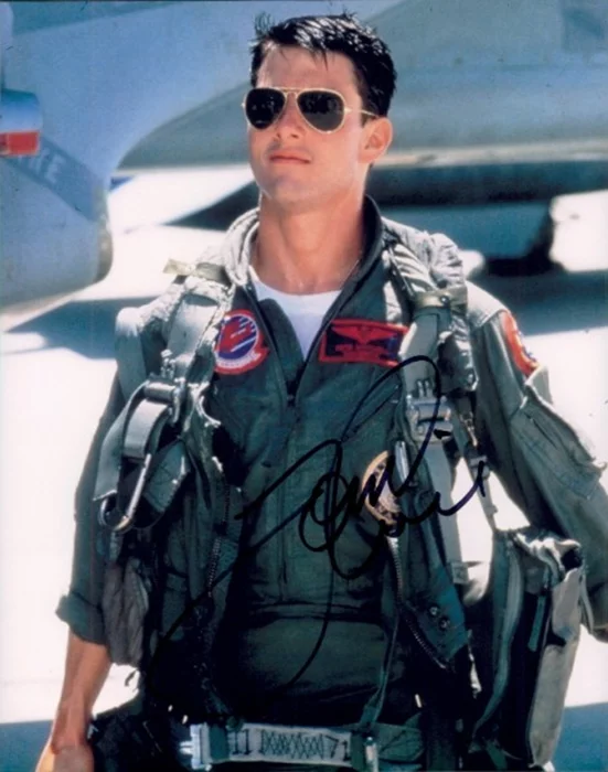 Tom Cruise autograph
