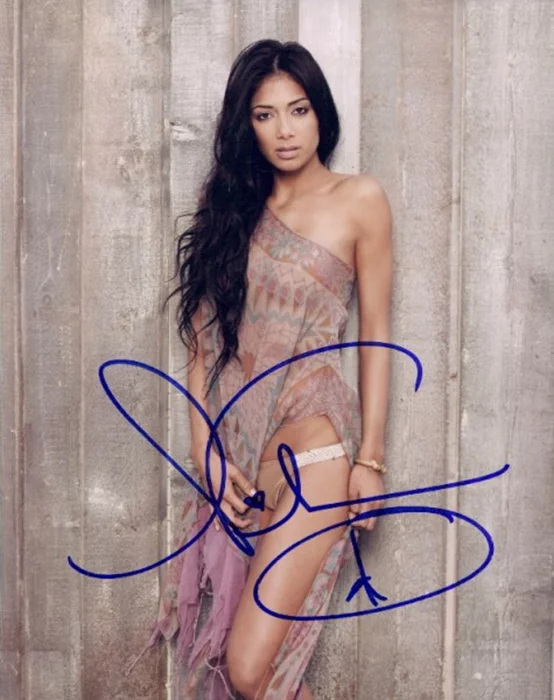 Nicole Scherzinger autograph