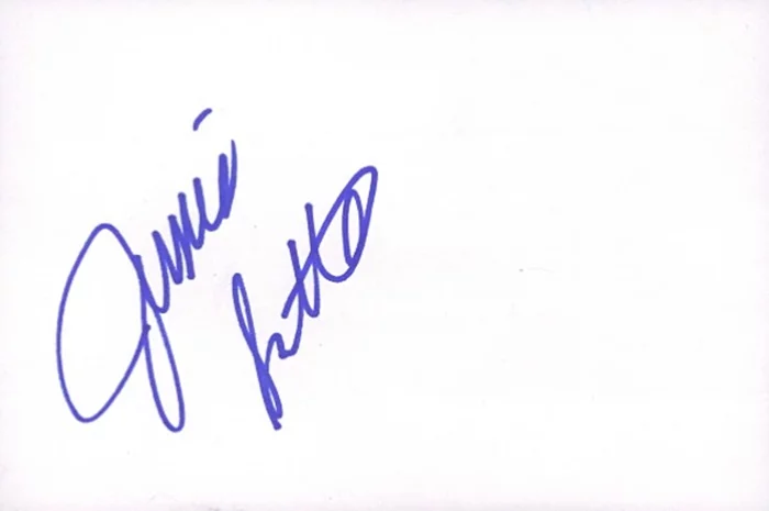 Jessica Sutta autograph