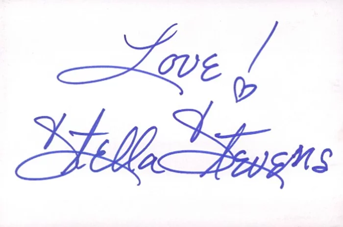 Stella Stevens autograph