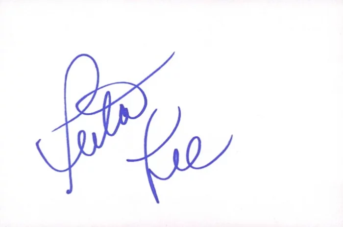 Ruta Lee autograph