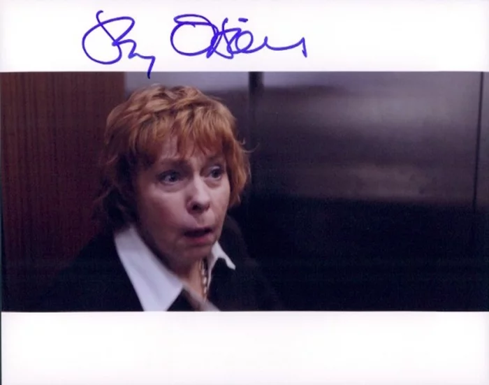 Jenny  O'Hara autograph