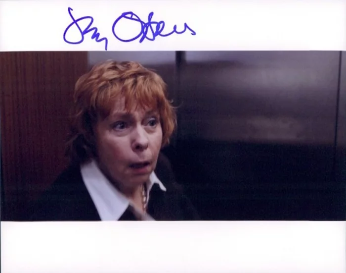 Jenny  O'Hara autograph