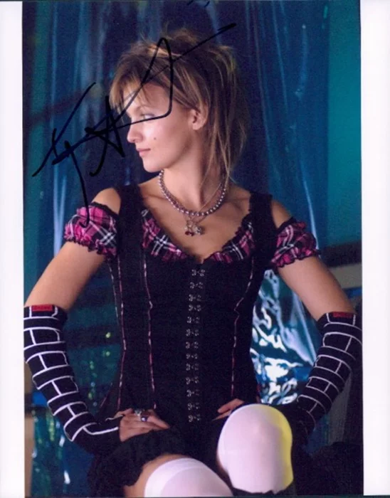 Tanya Fischer autograph