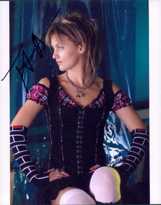 Tanya Fischer autograph