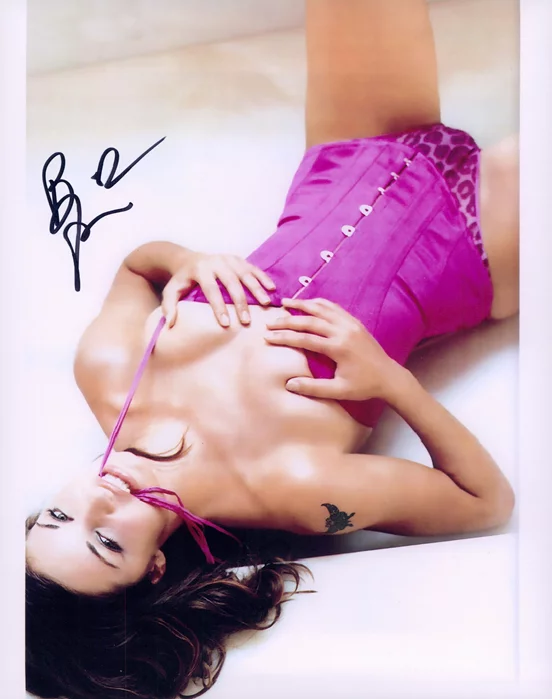 Bianca Kajlich autograph