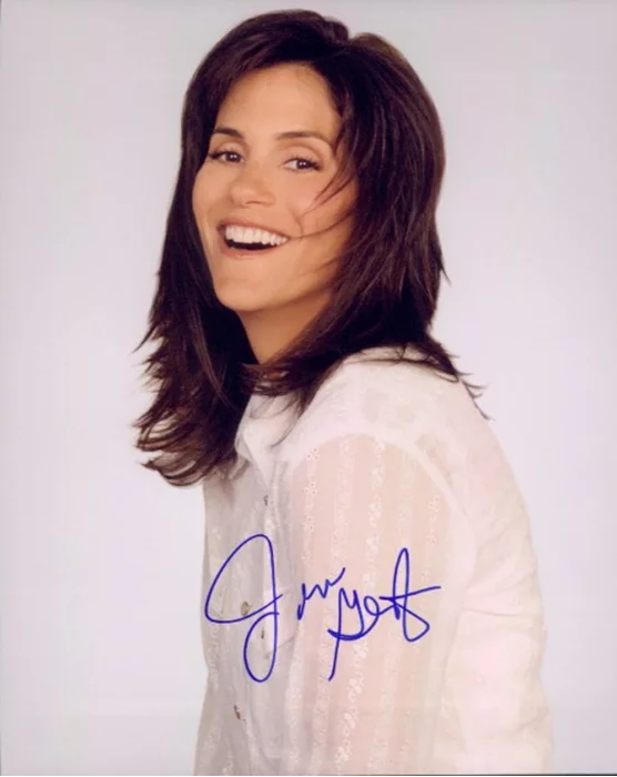 Jami Gertz autograph