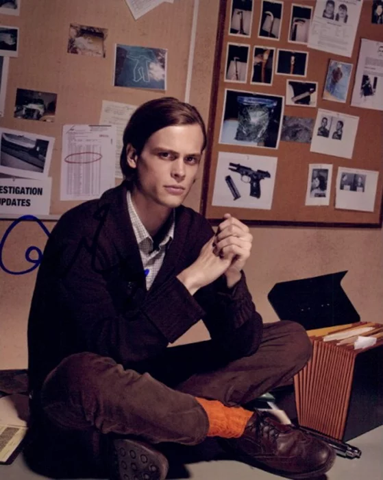 Matthew Gray Gubler autograph