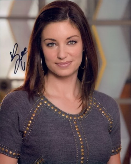 Bianca Kajlich autograph
