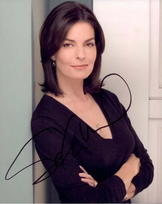 Sela Ward autograph