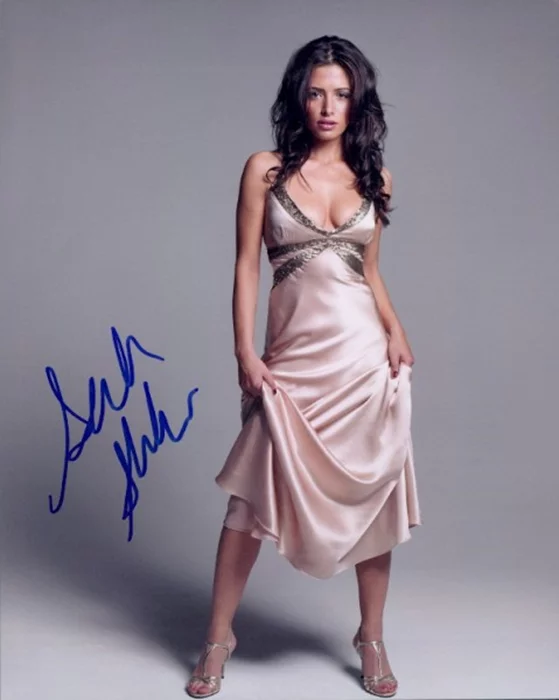 Sarah Shahi autograph