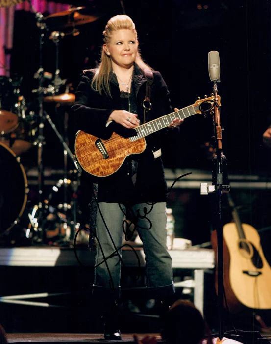 Natalie Maines autograph