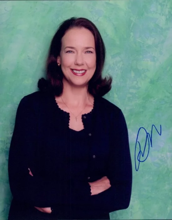 Harriet Samson Harris autograph