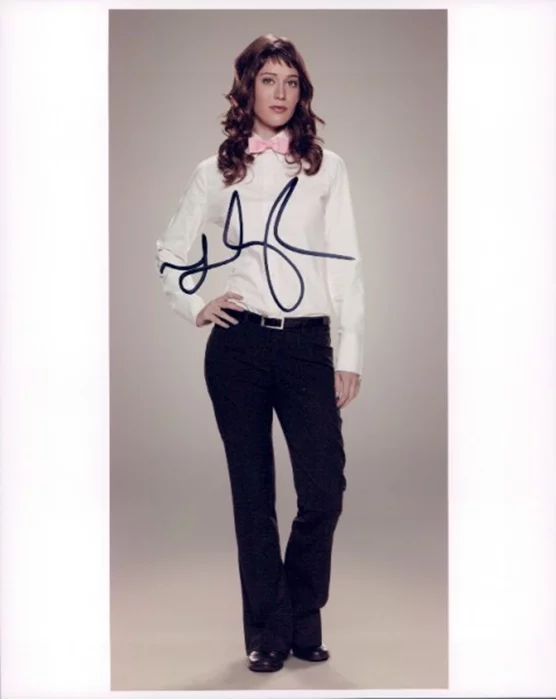 Lizzy Caplan autograph